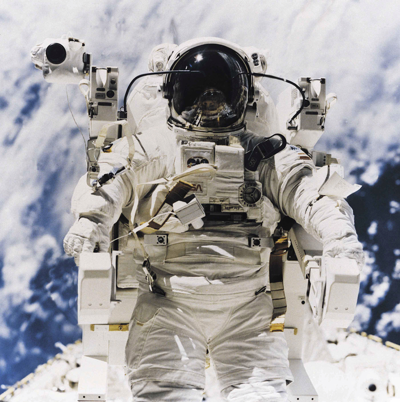 Illustration for article titled Your Chance To Leave Earth With NASA's Greatest Astronauts